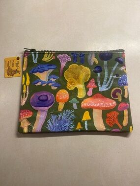 Blue Q Mushroom Zip Pouch
